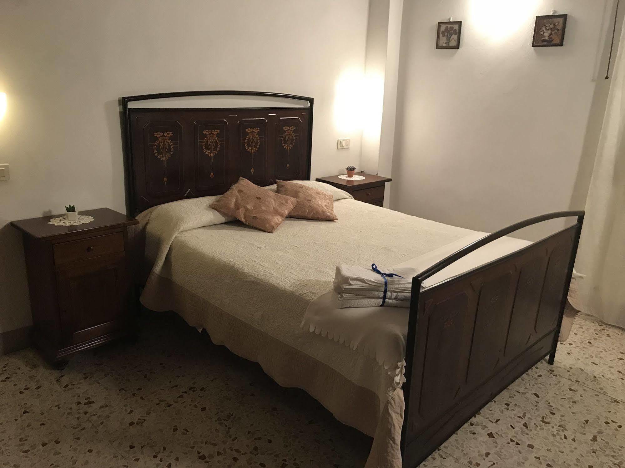 Camere Gozzante Pienza Exterior foto